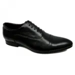 Chaussures de ville avec bout allongé et perforation