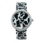 Montre bracelet ornée de strass