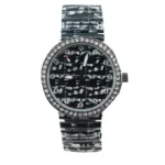 Montre bracelet ornée de strass