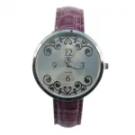 Montre bracelet ornée de motif fantaisie à strass