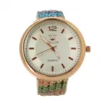 Montre-bracelet dorée avec bracelet tressé
