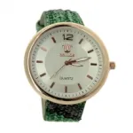 Montre-bracelet dorée avec bracelet tressé