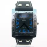 Montre argentée pour homme avec tachymètre