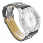 Montre-bracelet homme avec boîtier stylé