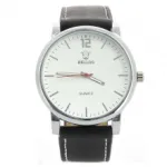 Montre-bracelet avec cadran rond en acier