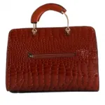 Sac à main croco vernis