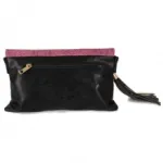 Pochette en deux tons avec rabat reptile et pompon