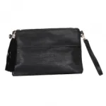 Pochette perforée avec pompon