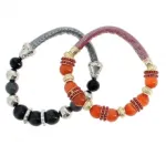 Bracelet en élastique orné de perles avec boucle à strass