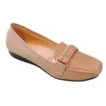 Mocassin compensé style classique