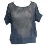 Pull troué avec manches courtes et deux poches