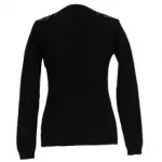 Pull avec épaules cloutées et boutons dorés devant