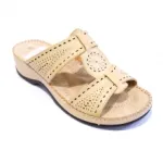 Sandales perforées et bordées de couture manuelle