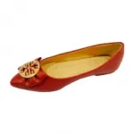 Ballerines ornées de nœud avec médaillon