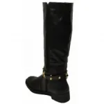 Bottines tendance avec doubles brides cloutées