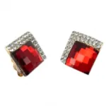 Boucles d’oreilles clips parées de pierres