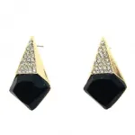 Boucles d’oreilles quadrilatères ornées de strass et pierres