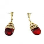 Boucles d’oreilles fantaisies avec pierres et strass