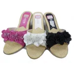 Sandale à talon fleur noir Réf 9503 5,50 € HT/unité