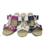 Sandale à talon ethnic Réf 9507 5,50 € HT/unité