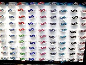 LOT 100 BAGUES FANTAISIE BGF15