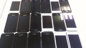 lots de samsung à la vente  i9070 galaxy s advance