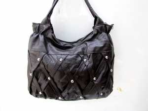 SAC A MAIN EN CUIR SYNTHETIQUE REF 5117 3.95€ HT 