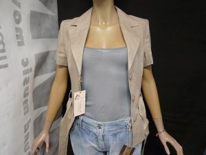 Les hauts, shorts, vestes etc de marques italiennes en destockage a 5 euros la piéce MAXIMUM