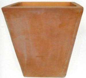 Palettes de grands pots de fleurs