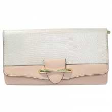 Pochette reptile dotée d'une languette