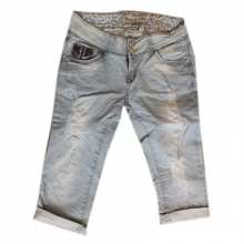 Pantacourt en jeans délavé