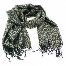 Écharpe léopardée à franges