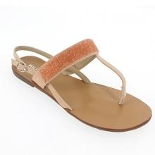 Sandale rose agrémentée de strass