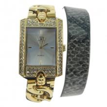 Montre bracelet dorée pour femme
