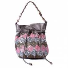 Sac seau agrémenté de sequins