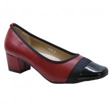 Jolies ballerines à talon avec bout verni