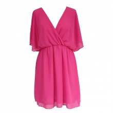 Robe en mousseline décorée de strass au dos