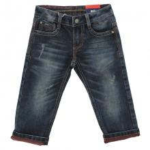 Jeans avec des plis et effet délavé