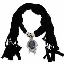 Écharpe bijou avec pendentif fantaisie