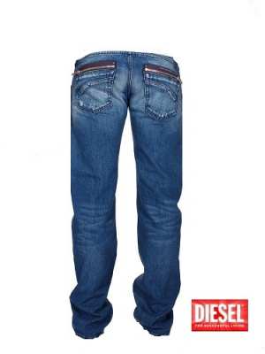 Destockage Jeans DIESEL homme RIANG 8A2 Chez footloose