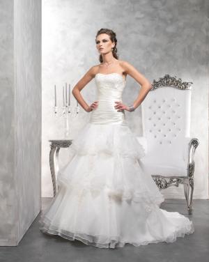 VENDS LOT SUPERBE ROBES DE MARIEE NEUVES