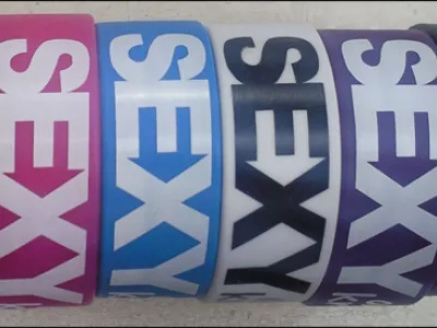 LOT 90 bracelet silicone SEXY AND I KNOW IT fashion mode tendance lmfao
