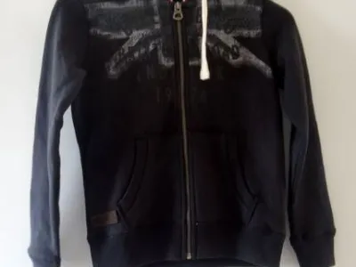 Vend lot de vetements enfants de marque deeluxe a petit prix