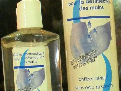 Gel antibactérien // demi