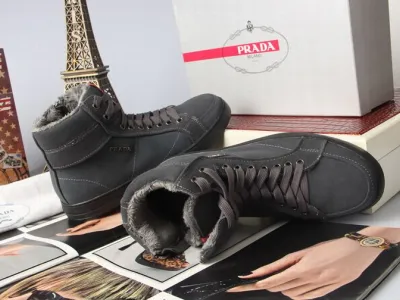 hautes chaussures à bas prix pour les hommes: chaussures Prada, DG chaussures 