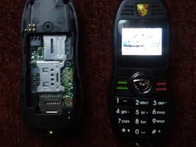 Mini telephone porsche 2 sim