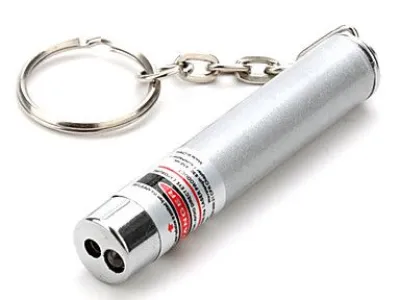 Grossiste, fournisseur et fabricant L1/Laser 2 en 1 avec Laser Rouge et Lumière LED (3xAG13) 