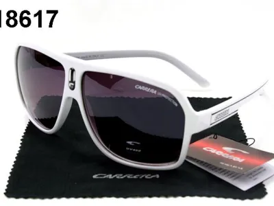 Lunettes de soleil Economisez jusqu'à 40%: Ray-Ban, Gucci, Dior, Prada 