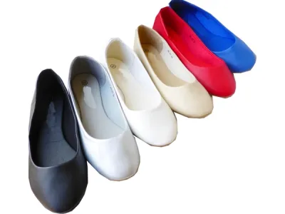 Ballerine femme unie  Ballerines / Réf 6643 / 3,95 € HT
