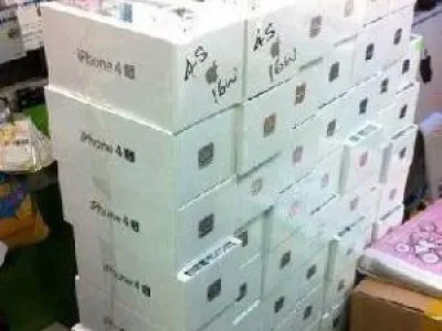 Nous vendons une importante quantité d'iphone 4S 64GO 